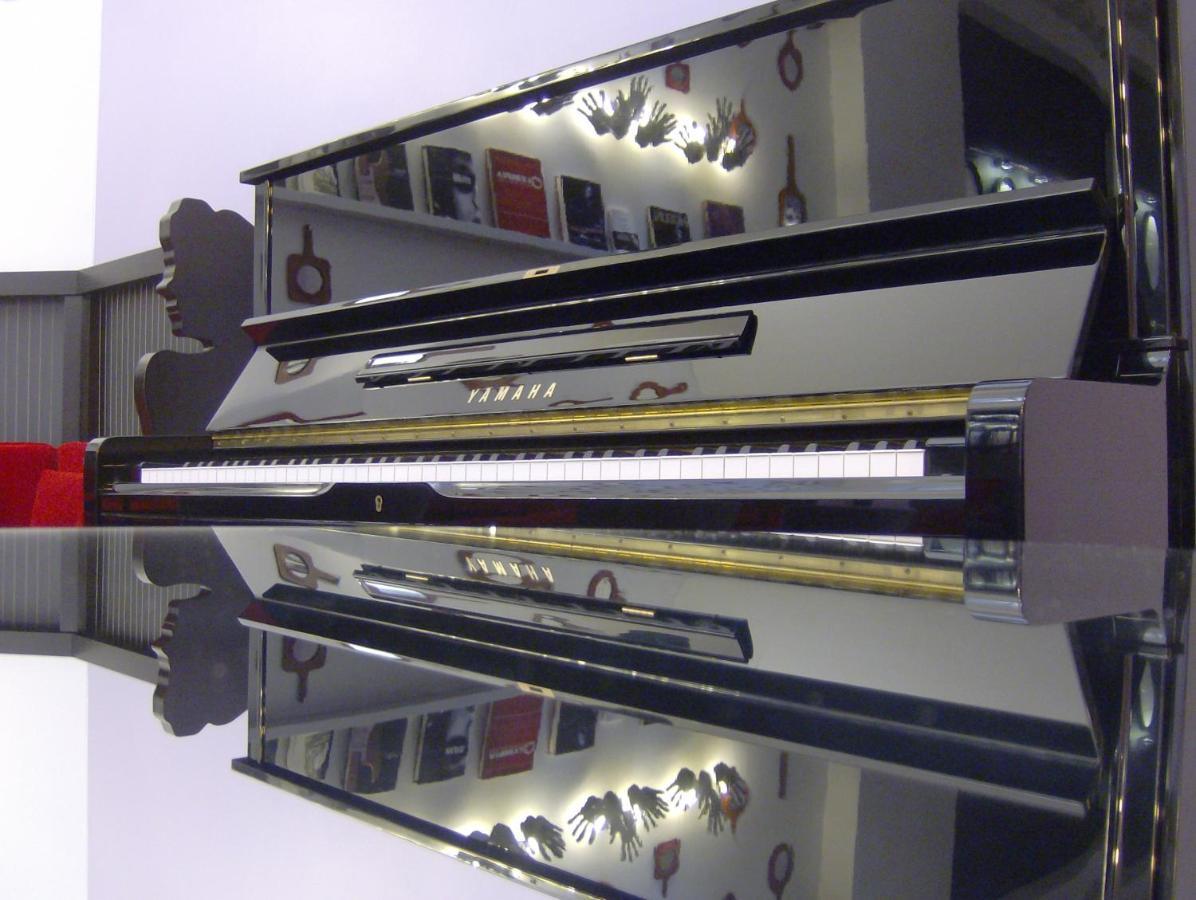 Du Triangle D'or Paris