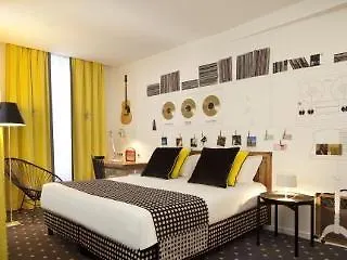Hotel Du Triangle D'or - Proche Madeleine 3*