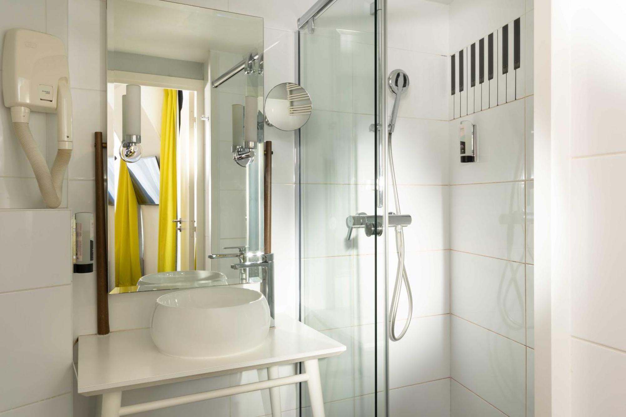 Du Triangle D'or - Proche Madeleine Hotel 3*