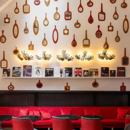 Du Triangle D'or - Proche Madeleine Hotel 3*